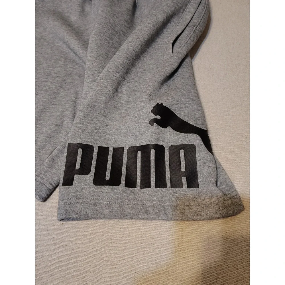 Puma Athletic Shorts Fleece Heavy Gray Big Logo Athletic Casual Size Small‎ 7